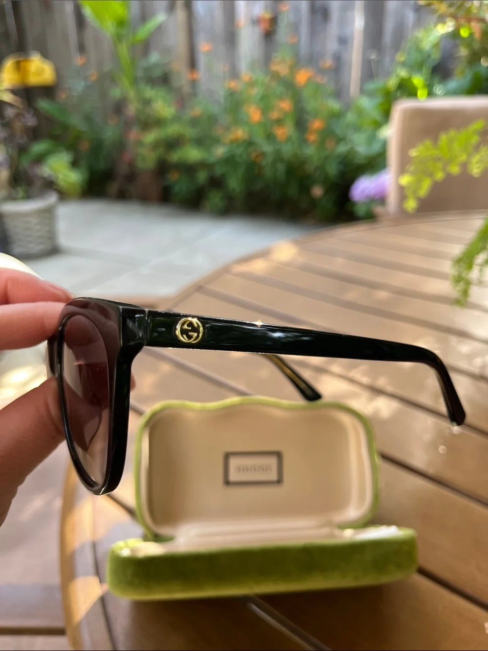 Gucci Black Frame Sunglasses with Brown Gradient Lenses - Picture 3 of 15